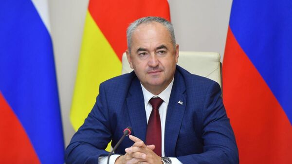 Тускаев прокомментировал послание президента Южной Осетии  - Sputnik Южная Осетия