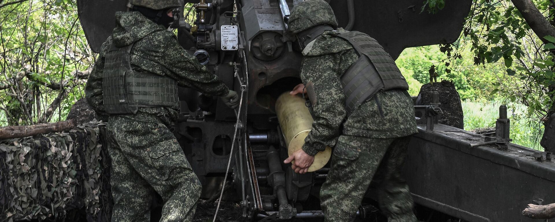 Военнослужащие ВС РФ ведут огонь по противнику на Запорожском направлении - Sputnik Южная Осетия, 1920, 20.10.2024
