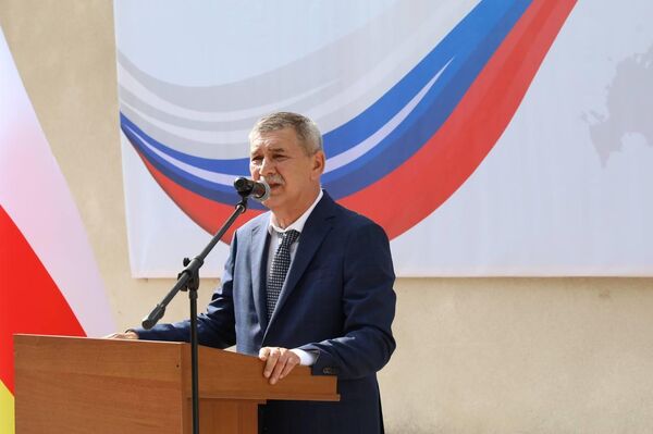 Открытие Центра открытого образования на русском языке в Ленингоре - Sputnik Южная Осетия