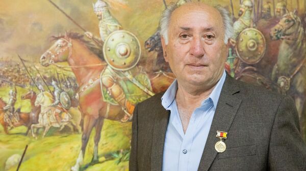 Открытие персональной выставки художника Павла Хасиева в музее ЮОГУ - Sputnik Южная Осетия