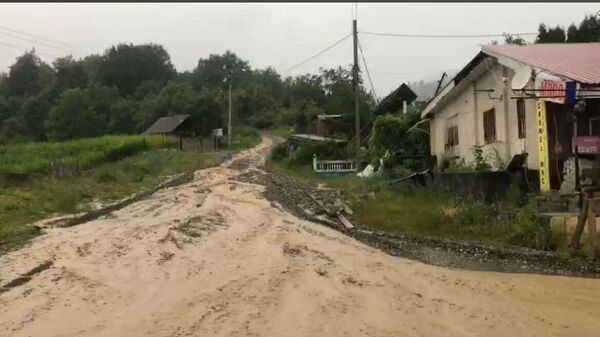 В Дзауском районе Южной Осетии восстанавливают дорожную инфраструктуру после ливней - Sputnik Южная Осетия