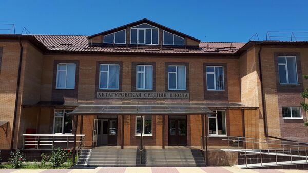 Здание школы в селе Хетагурово  - Sputnik Южная Осетия