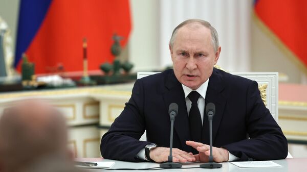 Встреча президента России Владимира Путина с военнослужащими - Sputnik Южная Осетия
