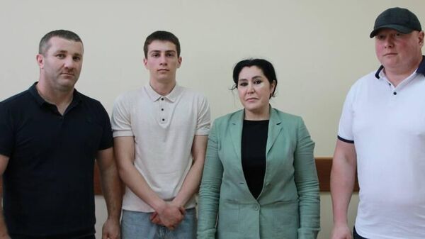 Школьник из Южной Осетии пожертвовал средства на гумпомощь югоосетинским участникам СВО - Sputnik Южная Осетия
