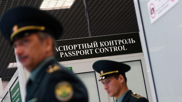 Иностранец, прибывший в Южную Осетию, должен встать на регистрационный учет: Келехсаева - Sputnik Южная Осетия