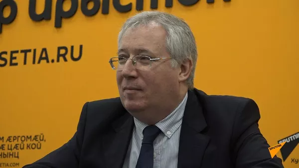 Вопросы безопасности стали наиболее острыми: Кочиев о Женевских дискуссиях - Sputnik Южная Осетия