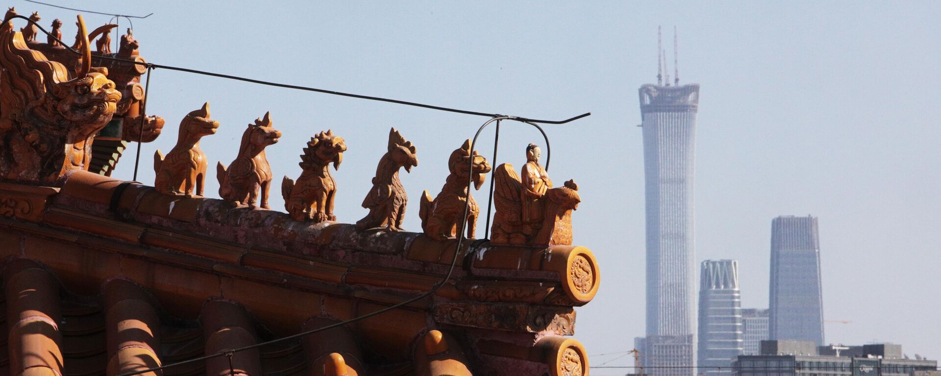 Элементы декора крыши пагоды в Запретном городе в Пекине - Sputnik Южная Осетия, 1920, 18.07.2023