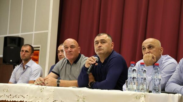 Алан Гаглоев встретился с жителями Ленингорского района - Sputnik Южная Осетия