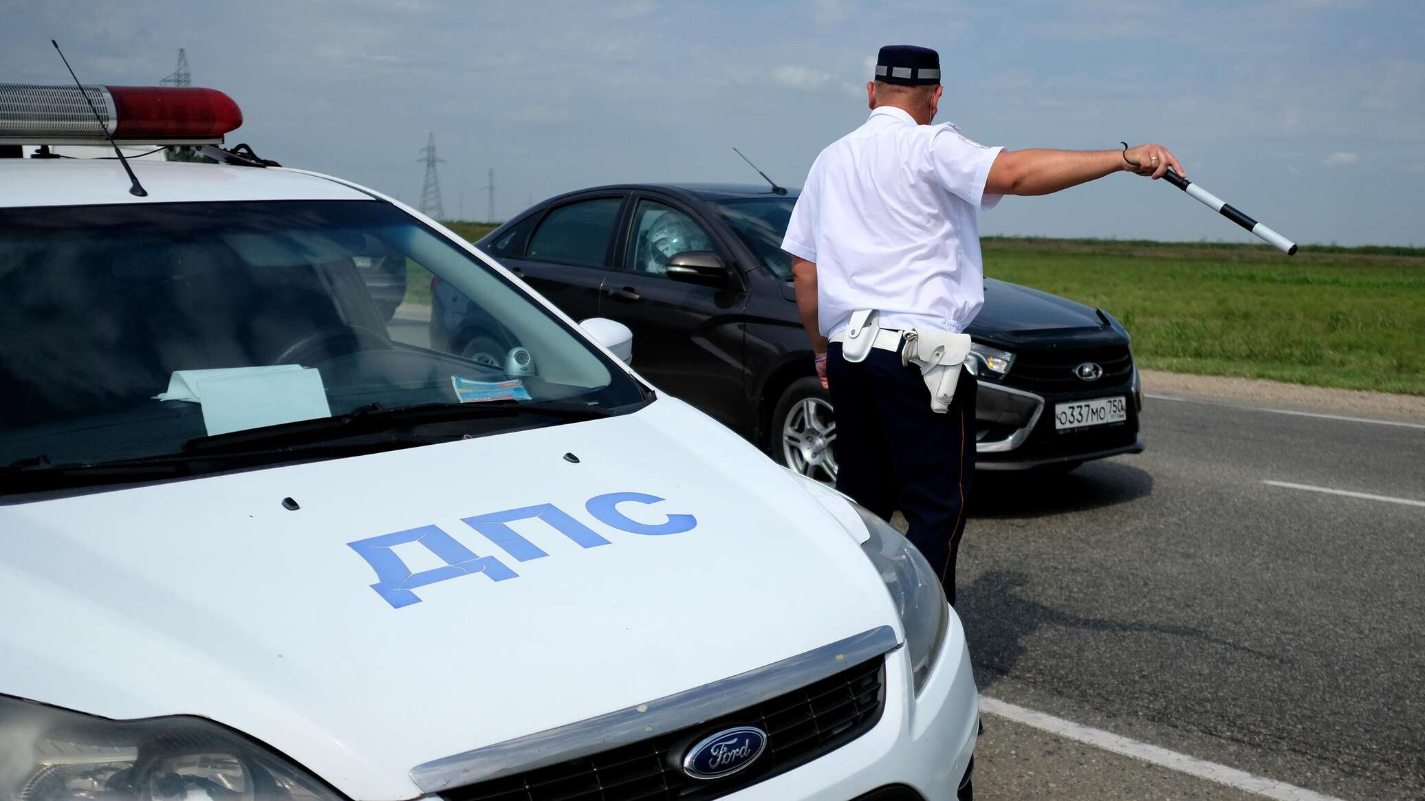 водители каких автомобилей не нарушили