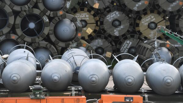 Боеприпасы истребителей-бомбардировщиков ВКС России Су-34. Архивное фото  - Sputnik Южная Осетия