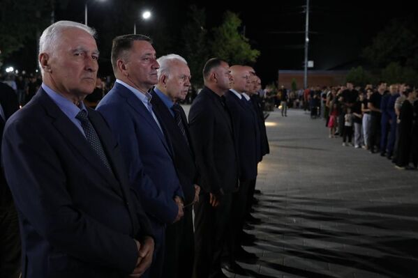 Траурная церемония у мемориального комплекса Защитникам Южной Осетии - Sputnik Южная Осетия