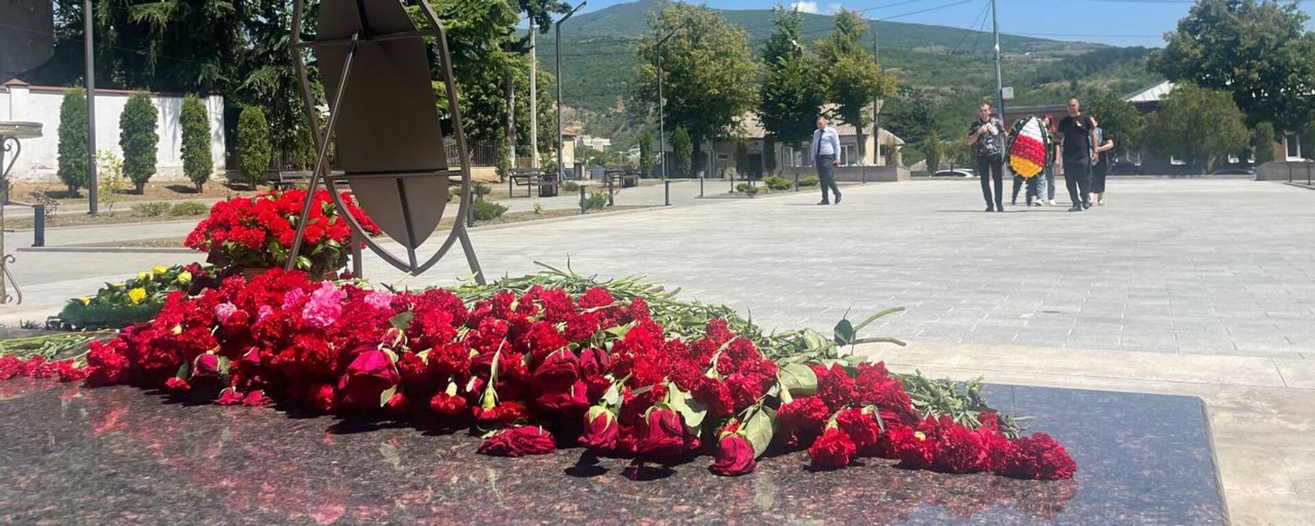 Матери Беслана почтили память жертв войны в августе 2008 года - Sputnik Южная Осетия, 1920, 08.08.2023