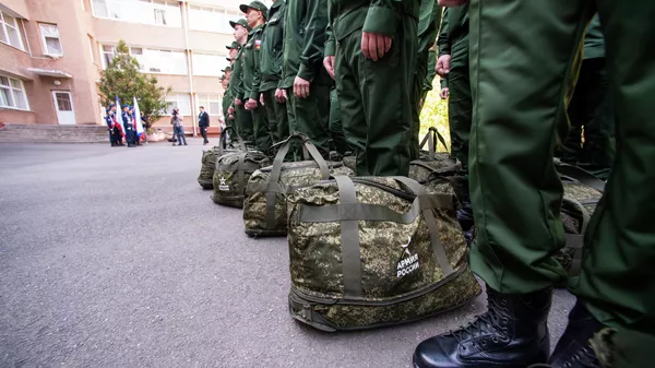 Отправка призывников из Крыма на службу в ВС РФ - Sputnik Южная Осетия