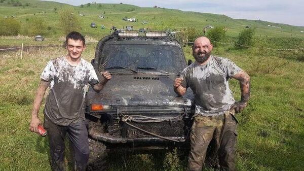 Грязь, бездорожье, экстрим: джиперы из Южной Осетии готовятся к новому этапу Кубка СКФО - Sputnik Южная Осетия