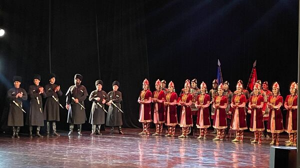 Концерт государственного ансамбля песни и танца Симд - Sputnik Южная Осетия