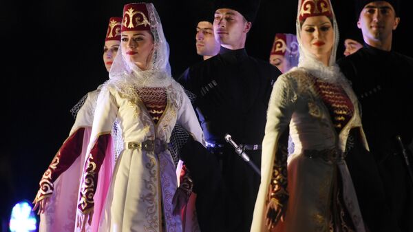 Юг-Север: танцевальные ансамбли - Sputnik Южная Осетия