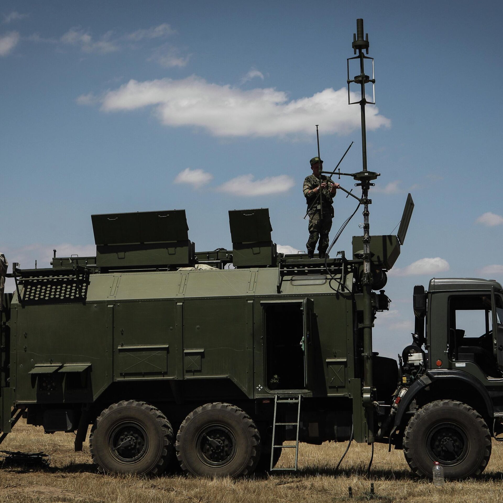 Радиоэлектронной борьбы нота. РЭБ Красуха-4. Станция помех р-934 БМВ. Комплекс РЭБ палантин. РЭБ Р-934 БМВ.