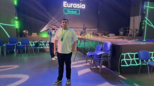 Студент ЮОГУ Игорь Тедеев на Международном молодежном форуме Eurasia Global  - Sputnik Южная Осетия