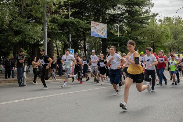 В марафоне участвовали 52 человека - Sputnik Южная Осетия