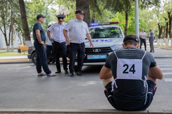 За безопасностью на забеге следили сотрудники МВД. - Sputnik Южная Осетия