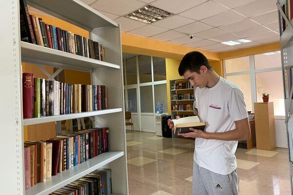 Открытая библиотека ко Дню признания Россией независимости Южной Осетии - Sputnik Южная Осетия