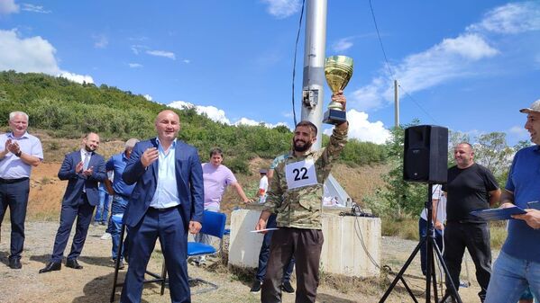 Победитель получил 100 тысяч рублей, за второе и третье места - 50 и 30 тысяч рублей. - Sputnik Южная Осетия