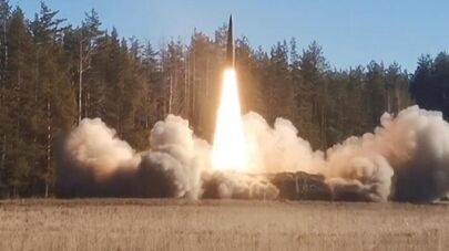 Работа расчетов ОТРК "Искандер" при нанесения ударов по военным объектам ВСУ