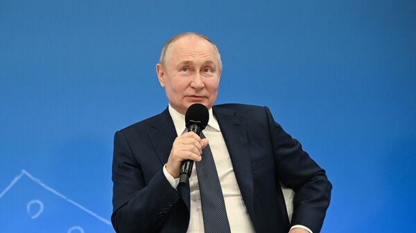 Президент РФ Владимир Путин проводит открытый урок Разговор о важном - Sputnik Южная Осетия