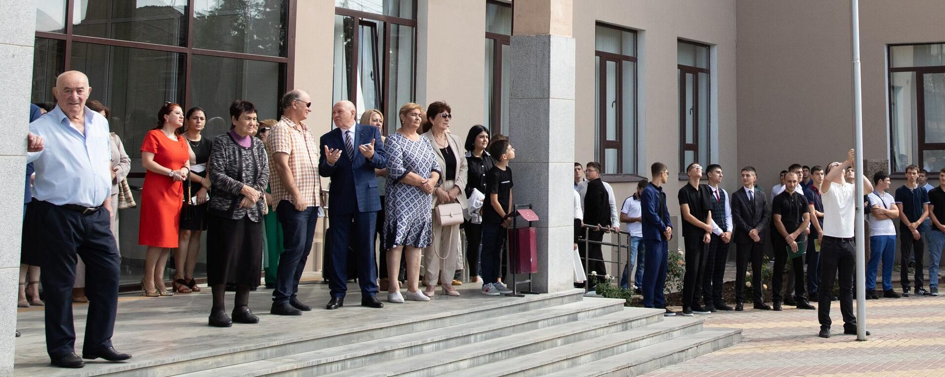 Памятник Коста Хетагурову торжественно открыли в Цхинвале - Sputnik Южная Осетия, 1920, 04.09.2023
