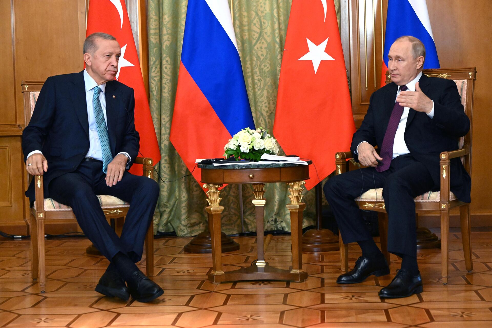 Президент РФ В. Путин провел переговоры с президентом Турции Р. Т. Эрдоганом - Sputnik Южная Осетия, 1920, 04.09.2023