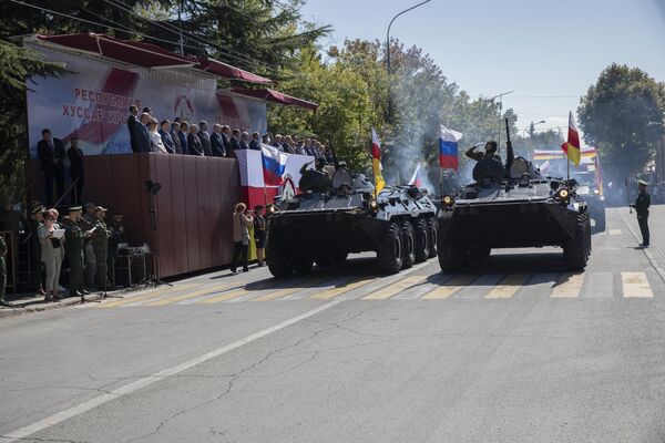 Парад в День Республики Южная Осетия - Sputnik Южная Осетия