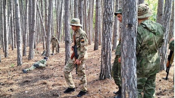 Солдаты срочной службы проходят занятия по тактической подготовке - Sputnik Южная Осетия