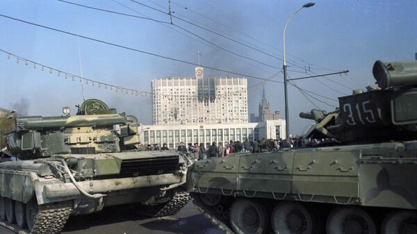 Танки у Дома Советов России, 4 октября 1993 года - Sputnik Южная Осетия