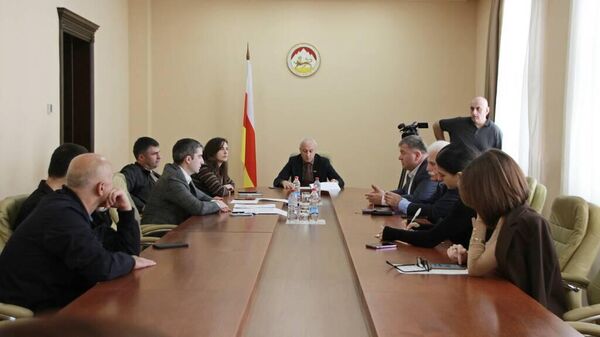 Заседание парламентского Комитета по экономике, малому предпринимательству и сельскому хозяйству - Sputnik Южная Осетия
