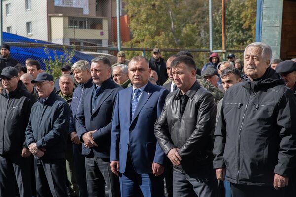 Похороны Габараева Сослана Ацамазовича Похороны Габараева Сослана Ацамазовича - Sputnik Южная Осетия