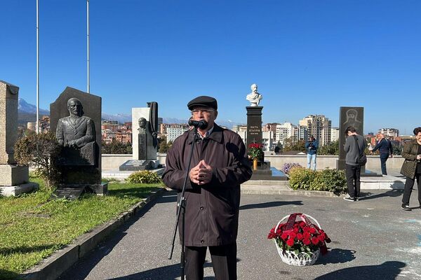 Во Владикавказе почтили память великого сына Осетии Коста Хетагурова - Sputnik Южная Осетия