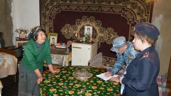 В Южной Осетии участковые проверяют пожилых и одиноких граждан - Sputnik Южная Осетия