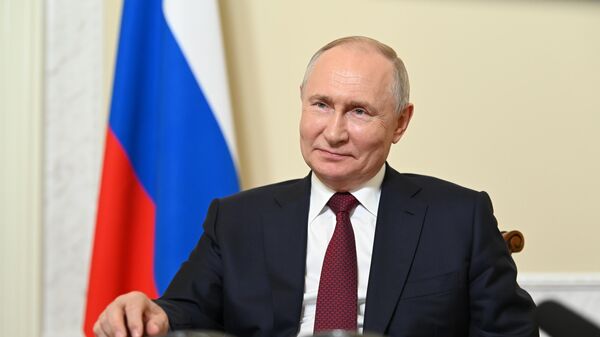 Президент России Владимир Путин. Архивное фото - Sputnik Южная Осетия
