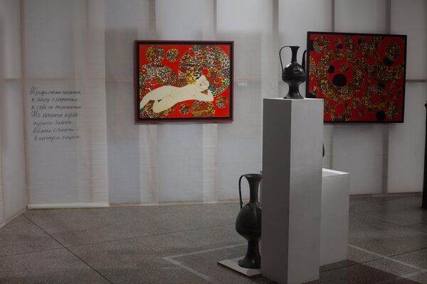 Выставка известной московской художницы Люси Вороновой во Владикавказе - Sputnik Южная Осетия