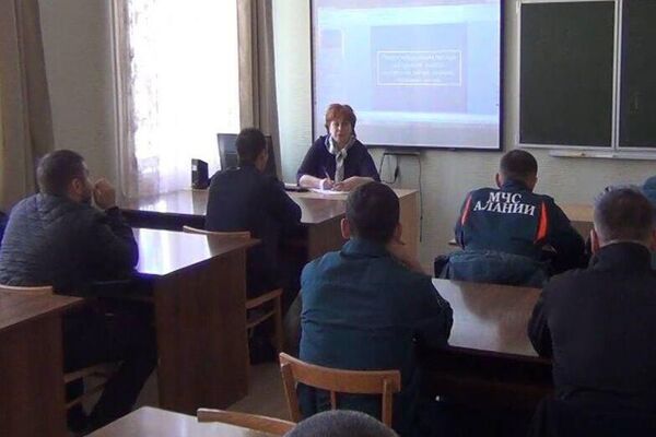 Тренинги в МЧС РЮО по оказанию первой доврачебной помощи  - Sputnik Южная Осетия