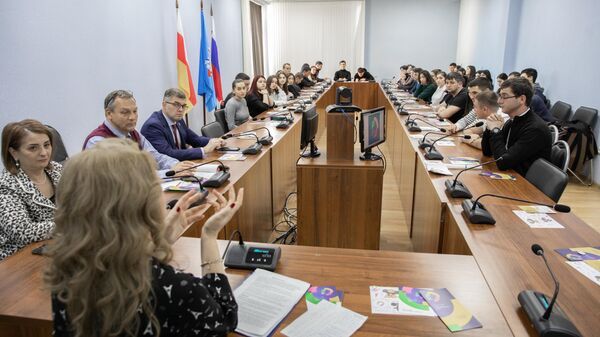 В ЮОГУ обсудили организационные вопросы Всемирного фестиваля молодёжи - Sputnik Южная Осетия