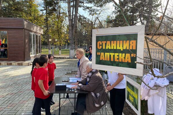 Спортивная игра Малая Зарничка во Дворце детского творчества в Цхинвале  - Sputnik Южная Осетия