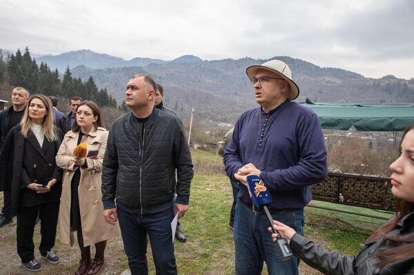 Президент Алан Гаглоев посетил этнодеревню в с. Борджнис - Sputnik Южная Осетия