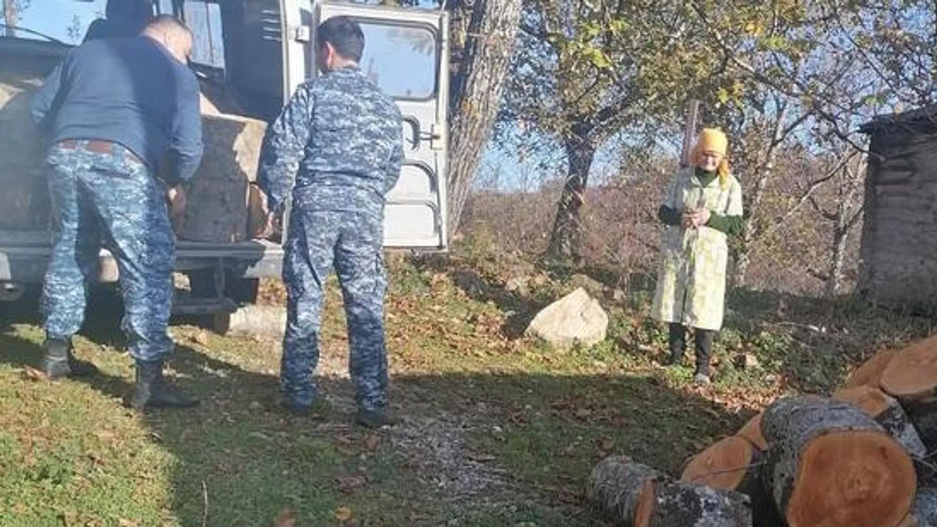 В Знаурском районе сотрудники милиции оказывают адресную помощь пожилым гражданам