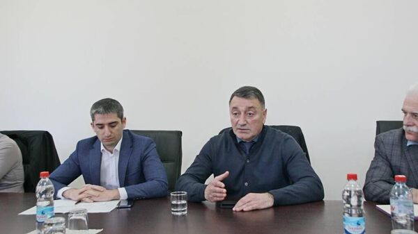 Встреча членов правительства Южной Осетии с депутатами парламента республики  - Sputnik Южная Осетия