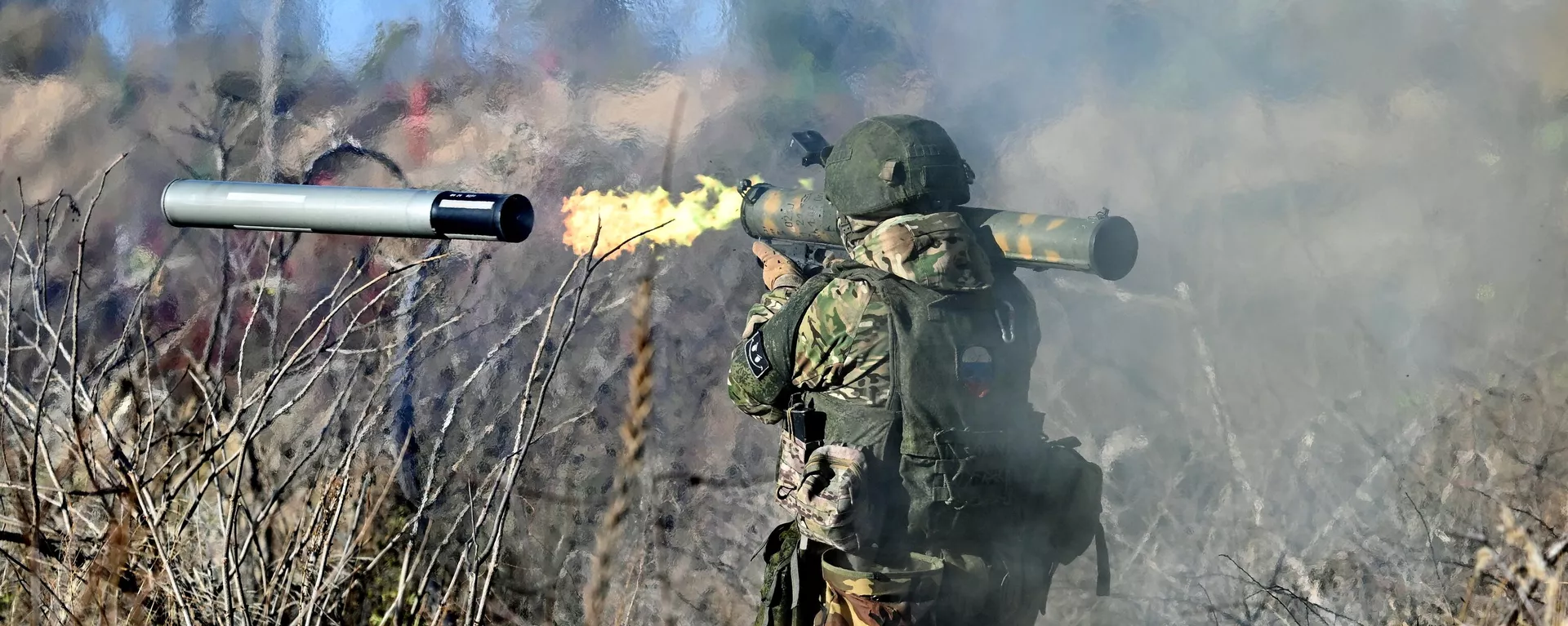 Военнослужащий ВС РФ стреляет из реактивного огнемета в зоне спецоперации. Архивное фото - Sputnik Южная Осетия, 1920, 23.03.2024