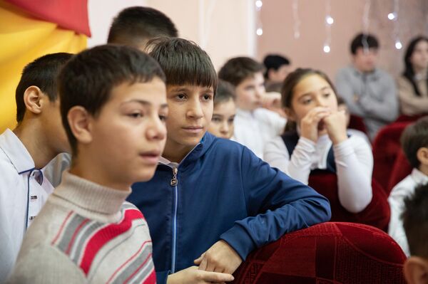 Открытие елки в в школе-интернате - Sputnik Южная Осетия