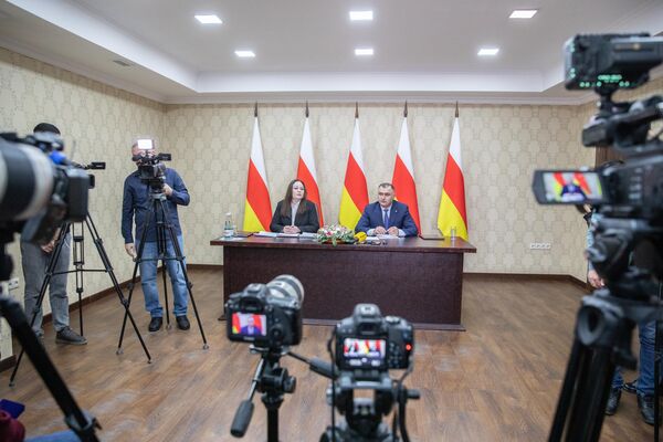Пресс-конференция Алана Гаглоева - Sputnik Южная Осетия