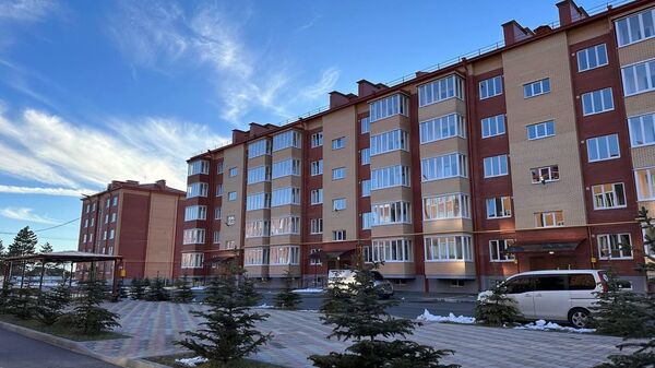 Очередники в Цхинвале получили ключи от новых квартир - Sputnik Южная Осетия