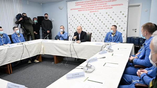 Президент России Владимир Путин посетил госпиталь имени Вишневского - Sputnik Южная Осетия